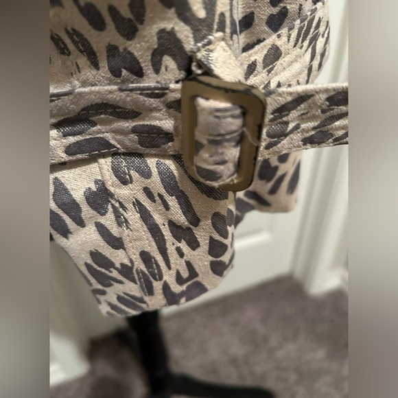 Lisa Int’l Animal Print Short Trench Coat/Jacket - Picture 4 of 10
